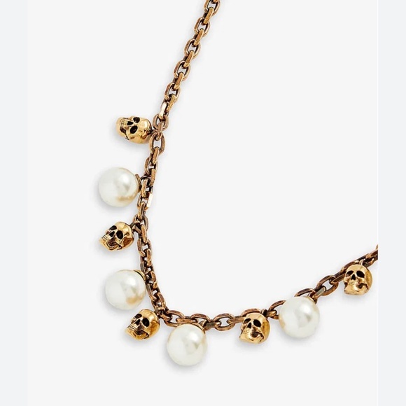 Jewelry - Skull-Embellished Faux-Pearl And Brass Charm Necklace Helloween